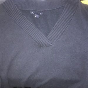 Gap sweater